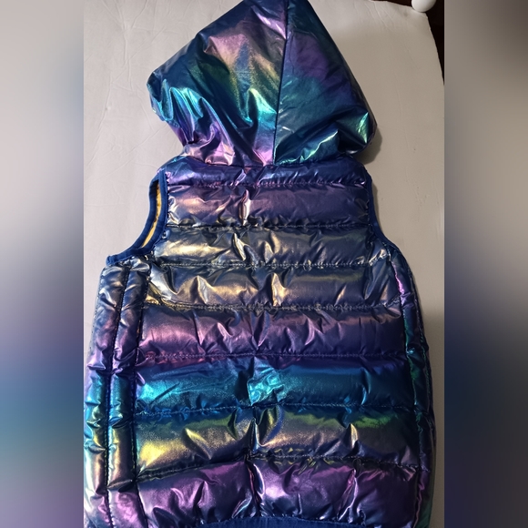 Kids Shiny Purple Metallic Vest Size Medium W/ Yellow Lining - Picture 3 of 4